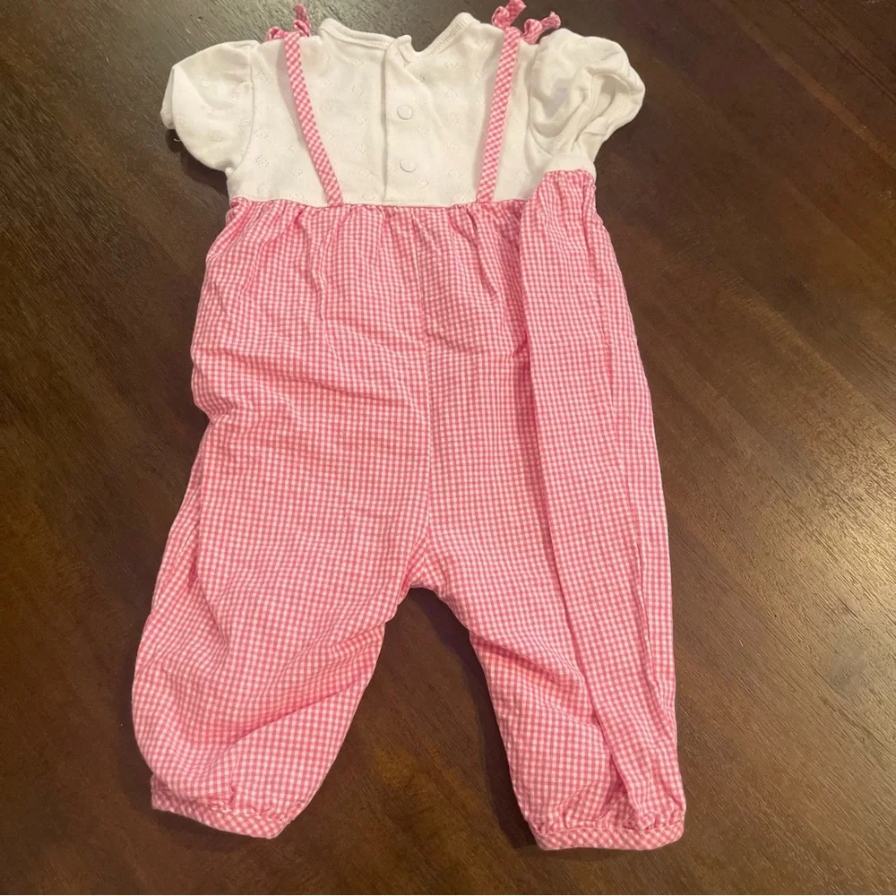 McBaby 3-6 months pink romper over white shirt look, one piece with‎ flowers